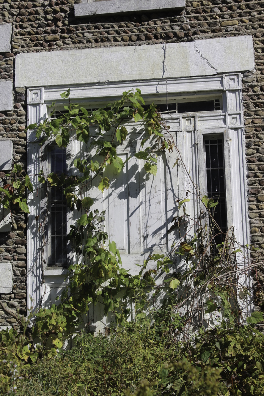 Lyons - Bauer house - 824 Pre-emption Road (2).jpg